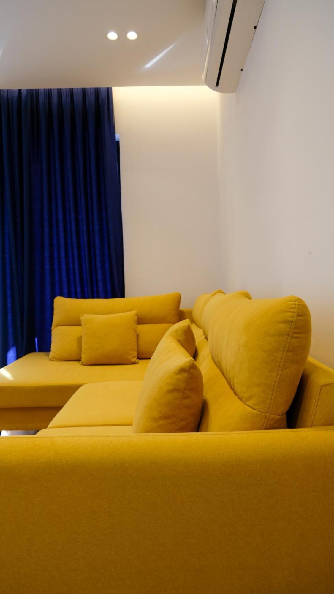 2E Center Apartment ติรานา ภายนอก รูปภาพ