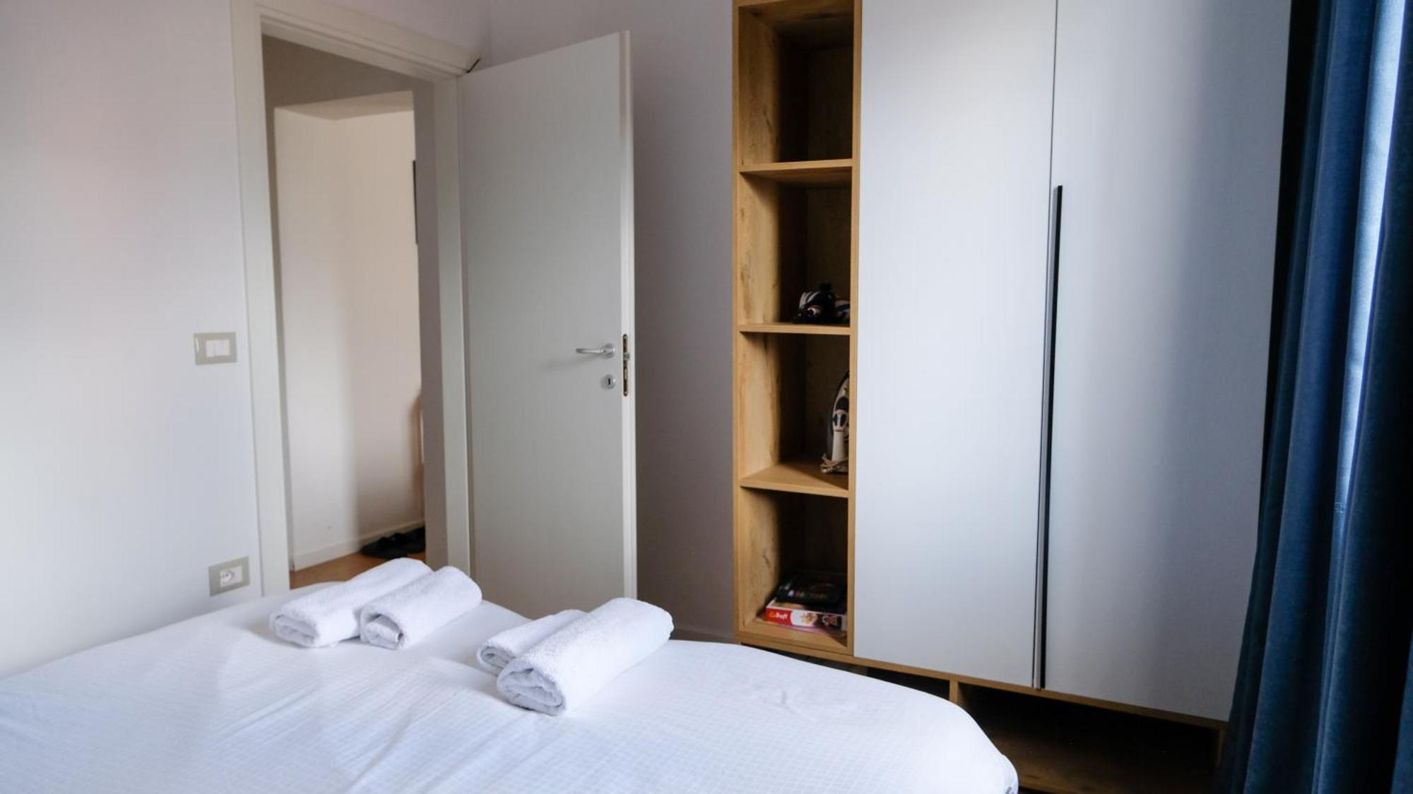 2E Center Apartment ติรานา ภายนอก รูปภาพ