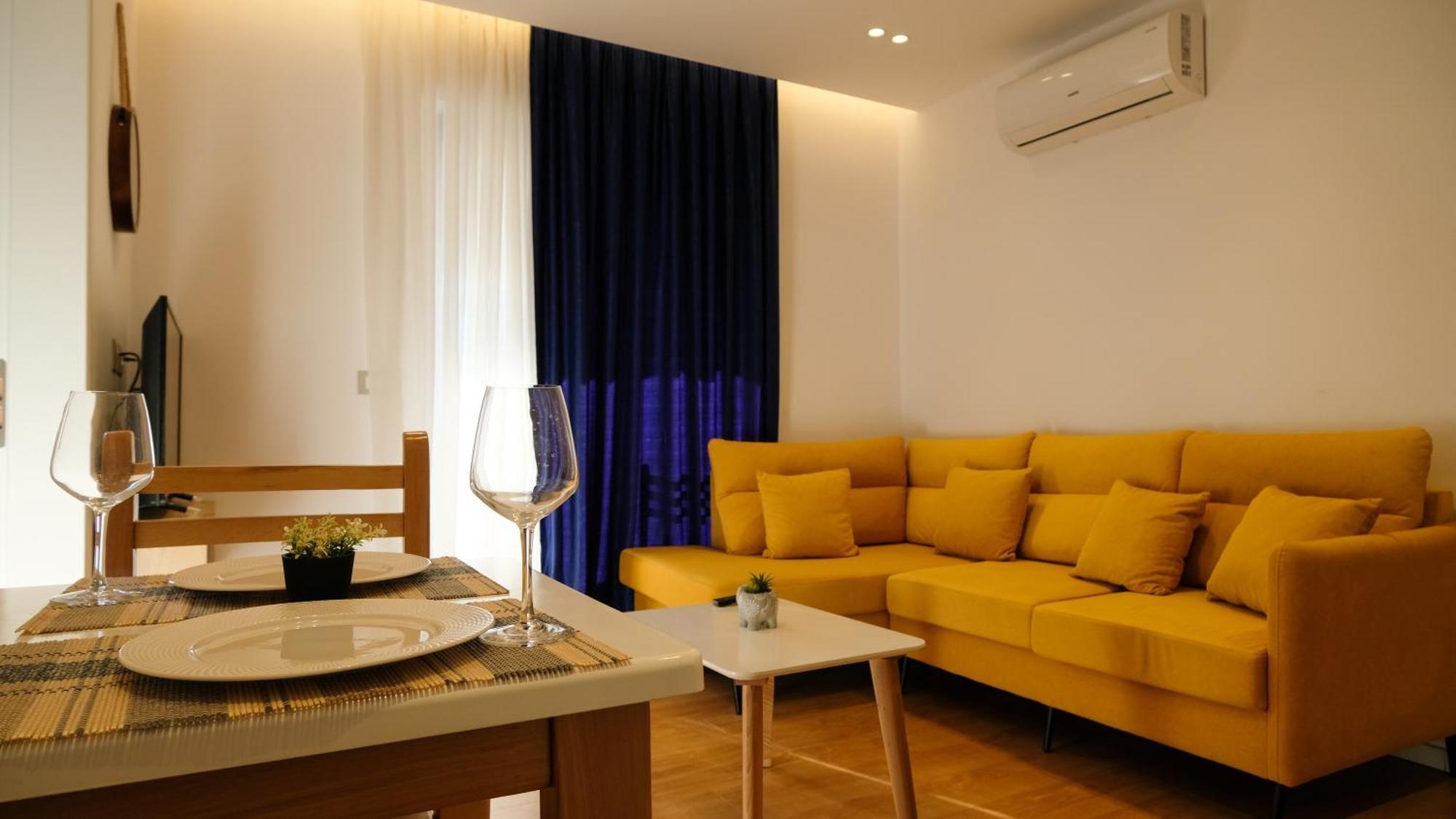 2E Center Apartment ติรานา ภายนอก รูปภาพ