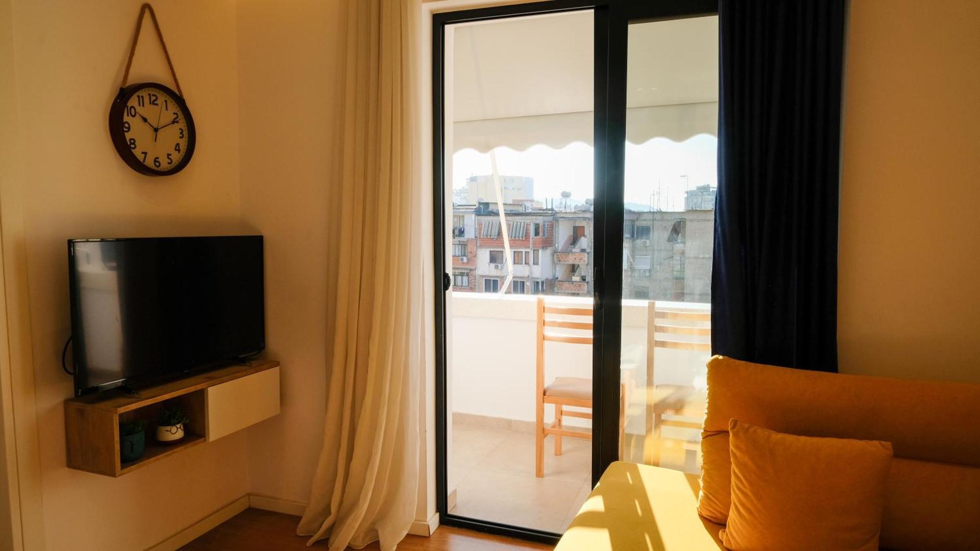 2E Center Apartment ติรานา ภายนอก รูปภาพ